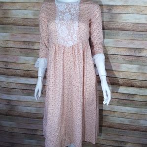 Vintage Prairie dress cottage core cotton granny floral lace Small